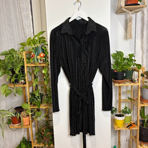 Lyaner Dresses & Skirts - Lyaner‎ Silk Tie Wrap Dress Size Medium